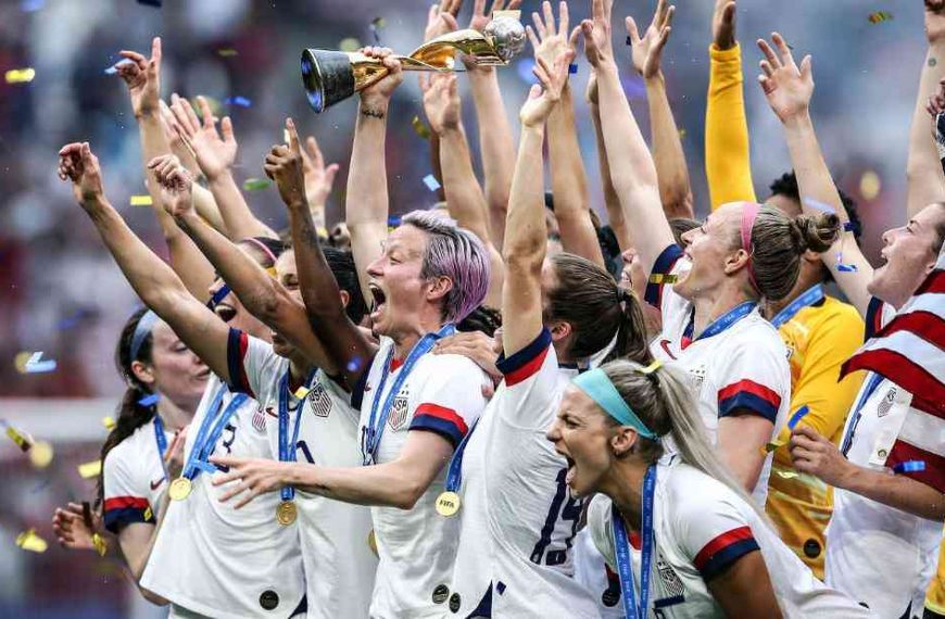 Jill Ellis, US Women’s National Team Head Coach, Signs Equal Pay Act